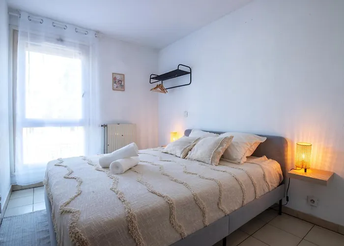 Apartamento Centre - Parking - Esplanade De L'europe - Cosy Montpellier